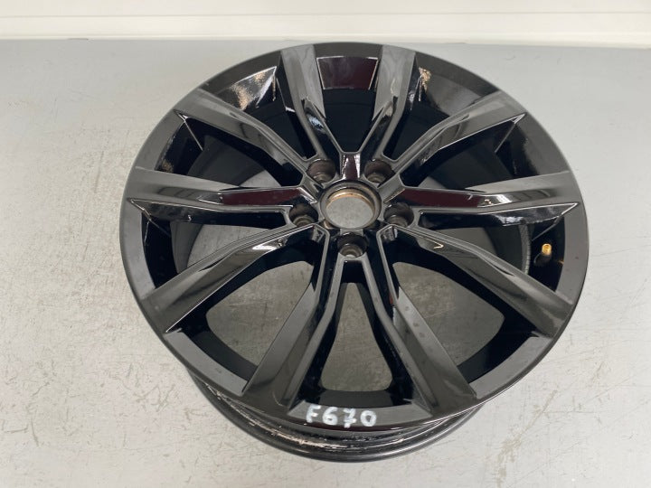 1x Alufelge 18 Zoll 7.0" 5x112 45ET 2G0601025AB VW T-Roc Rim Wheel FEL5288550421yd