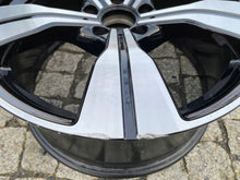 Laden Sie das Bild in den Galerie-Viewer, 1x Alufelge 18 Zoll 8.0&quot; 5x112 A2064014000 Mercedes-Benz Rim Wheel