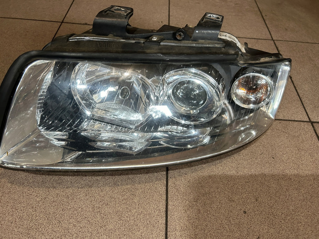 Frontscheinwerfer Audi A4 B6 8E0941029Q Xenon Links Scheinwerfer Headlight