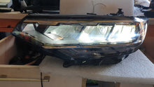 Laden Sie das Bild in den Galerie-Viewer, Frontscheinwerfer VW Passat B8 3G1941035P LED Links Scheinwerfer Headlight