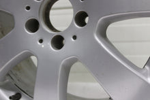 Load image into Gallery viewer, 1x Alufelge 17 Zoll 7.5&quot; 5x112 56ET Glanz Silber A2514011002 Mercedes-Benz W251