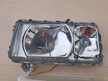 Laden Sie das Bild in den Galerie-Viewer, Frontscheinwerfer Mercedes-Benz W116 1168205761 Ein Stück (Rechts oder Links)