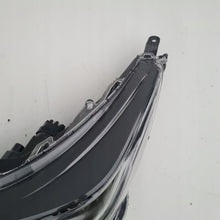 Load image into Gallery viewer, Frontscheinwerfer Toyota Corolla Hatchback 81150-02S70 LED Links Headlight SCH8881853852bc