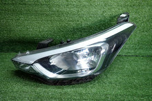 Laden Sie das Bild in den Galerie-Viewer, Frontscheinwerfer Hyundai I20 92101-C8000 Links Scheinwerfer Headlight SCH1277588206rd