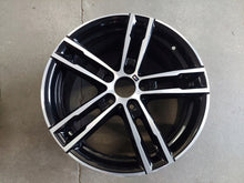 Load image into Gallery viewer, 1x Alufelge 18 Zoll 8.0" 5x120 52ET Glanz Schwarz BMW Rim Wheel FEL8429747054xy