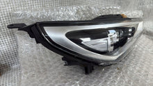 Laden Sie das Bild in den Galerie-Viewer, Frontscheinwerfer Hyundai I30 LED Rechts Scheinwerfer Headlight SCH4022046423xc