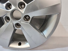 Laden Sie das Bild in den Galerie-Viewer, 1x Alufelge 16 Zoll 6.0" 5x112 48ET Glanz Silber 5E0601025BL Skoda Octavia Iii FEL2453490490th