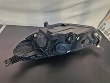 Laden Sie das Bild in den Galerie-Viewer, Frontscheinwerfer Ford Fiesta I MK8ZW Rechts Scheinwerfer Headlight SCH4261002246ki