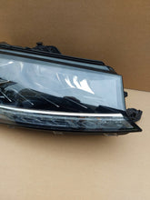 Laden Sie das Bild in den Galerie-Viewer, Frontscheinwerfer Skoda Fabia III 6V1941016F LED Rechts Scheinwerfer Headlight SCH6726305914zd