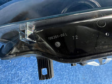 Load image into Gallery viewer, Frontscheinwerfer BMW X6 E71 E72 7287013 Xenon Links Scheinwerfer Headlight SCH7958108701fg