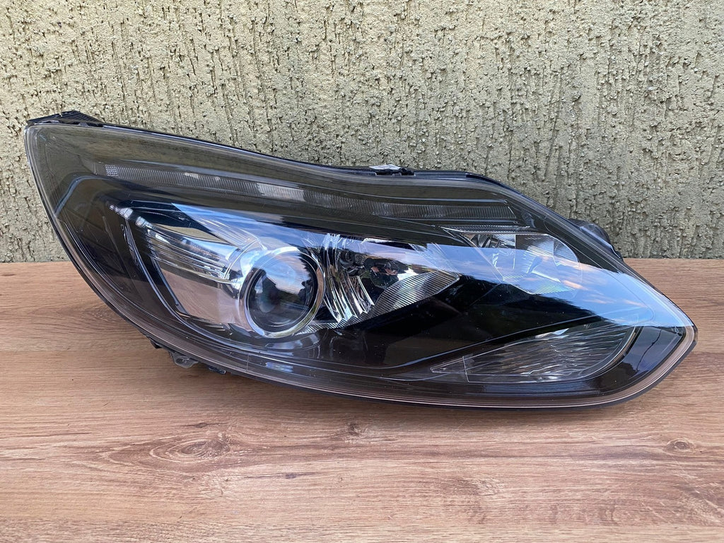 Frontscheinwerfer Ford Focus BM51-13D154-AG Xenon Rechts Scheinwerfer Headlight