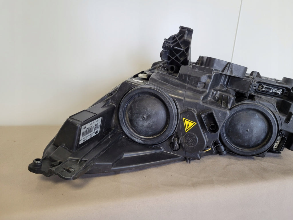 Frontscheinwerfer Ford Kuga 90156445 Rechts Scheinwerfer Headlight SCH2952525358tr