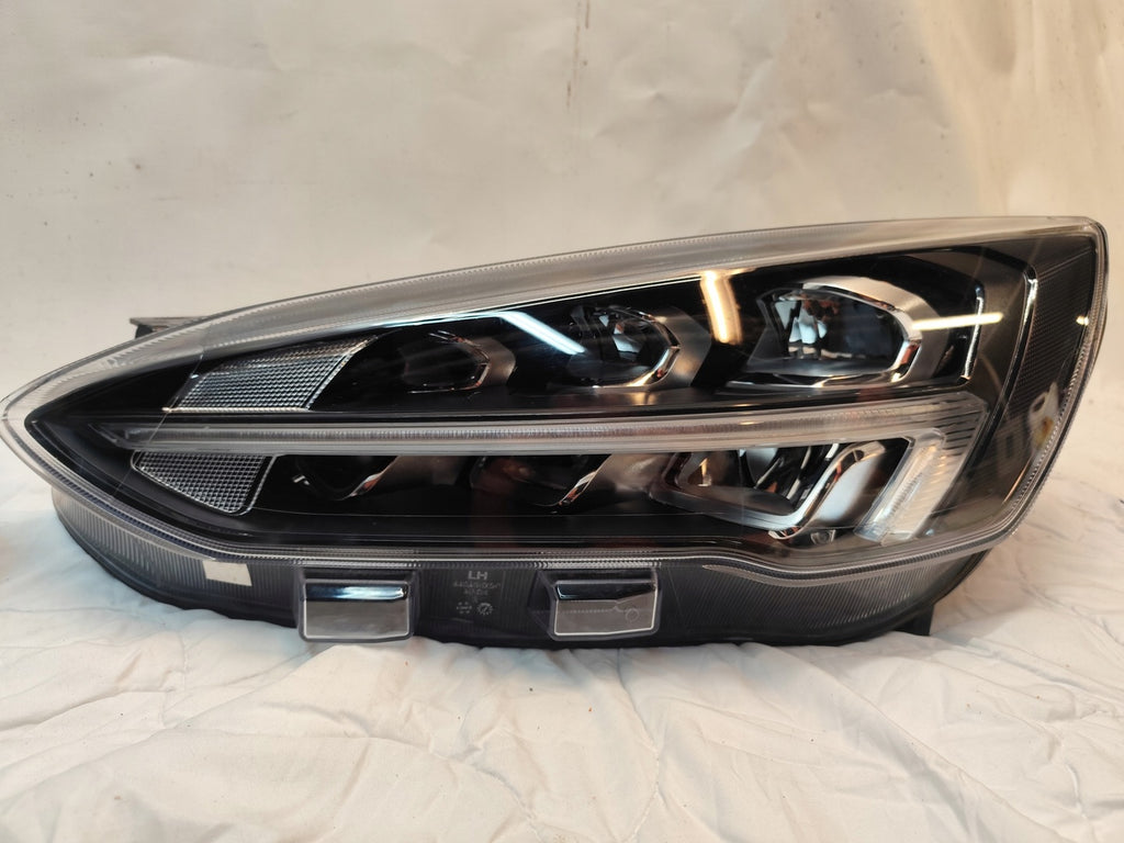 Frontscheinwerfer Ford Focus JX7B-13E015-CE JX7B-13E014-CE LED Rechts oder Links