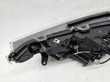 Laden Sie das Bild in den Galerie-Viewer, Frontscheinwerfer Toyota Rav V 4 Rechts Scheinwerfer Headlight SCH1747774763gf