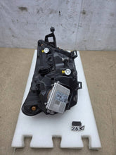 Laden Sie das Bild in den Galerie-Viewer, Frontscheinwerfer Skoda Kamiq 0021377709 Links Scheinwerfer Headlight SCH9359529097jy