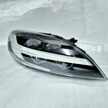 Load image into Gallery viewer, Frontscheinwerfer Volvo S40 32228484 LED Rechts Scheinwerfer Headlight SCH7819968112up