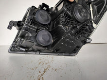 Load image into Gallery viewer, Frontscheinwerfer VW Crafter 7C1941006 1EB012830-02 Rechts Headlight SCH3375251869pu