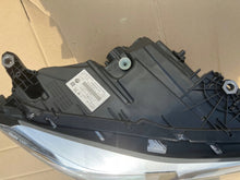 Laden Sie das Bild in den Galerie-Viewer, Frontscheinwerfer BMW G12 7483243 7483244 LED Ein Stück (Rechts oder Links) SCH7226817169yh