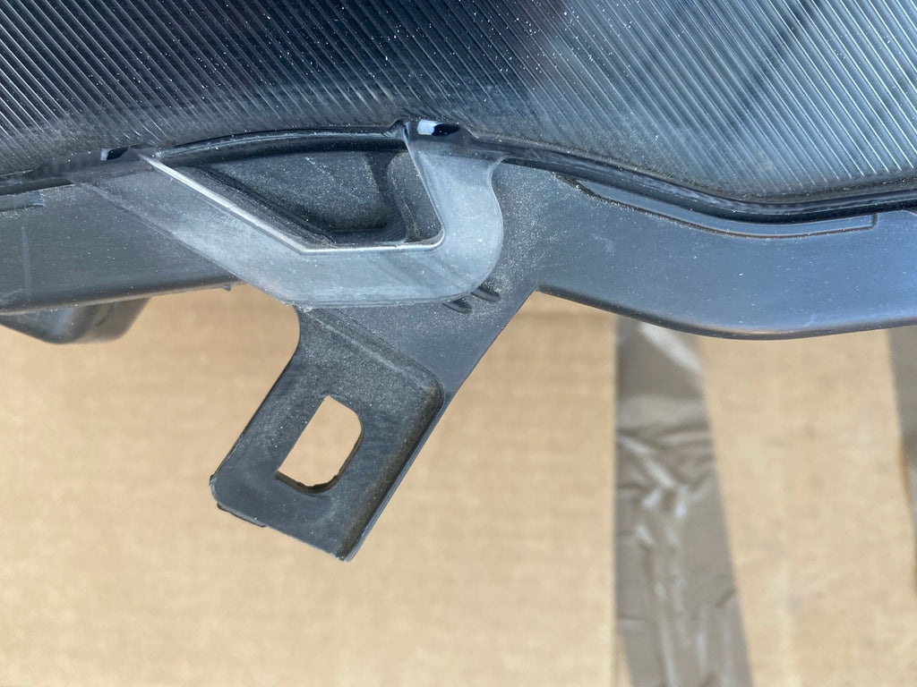 Frontscheinwerfer Toyota Yaris LED Rechts Scheinwerfer Headlight