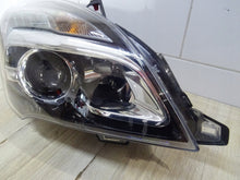 Laden Sie das Bild in den Galerie-Viewer, Frontscheinwerfer Opel Meriva B 13372333 13372334 LED Rechts oder Links