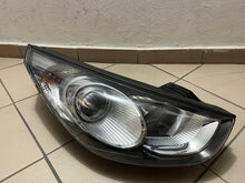 Laden Sie das Bild in den Galerie-Viewer, Frontscheinwerfer Hyundai Ix35 92102-2Y000 Halogen Rechts Scheinwerfer Headlight