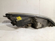 Laden Sie das Bild in den Galerie-Viewer, Frontscheinwerfer Mitsubishi Colt Links Scheinwerfer Headlight