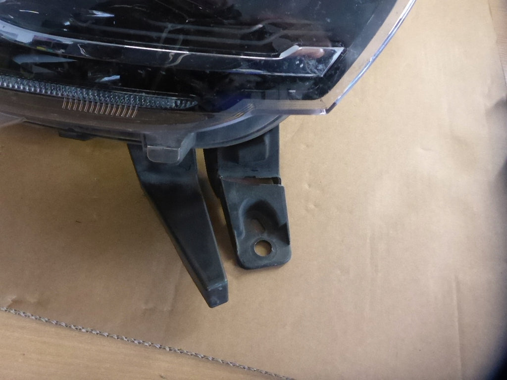Frontscheinwerfer Renault Espace V 7874541456 260108934R Rechts Headlight SCH3190639611qr