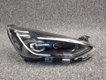 Laden Sie das Bild in den Galerie-Viewer, Frontscheinwerfer Ford Focus JX8B-13E016-CH Full LED Rechts Headlight