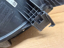 Laden Sie das Bild in den Galerie-Viewer, Frontscheinwerfer VW Id.4 11B941035M Links Scheinwerfer Headlight SCH6984944660ji