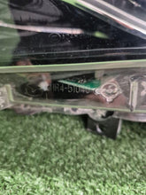 Laden Sie das Bild in den Galerie-Viewer, Frontscheinwerfer Mazda 6 Gj GHR4-51040 Xenon Links Scheinwerfer Headlight SCH4041498664al