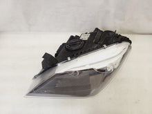 Laden Sie das Bild in den Galerie-Viewer, Frontscheinwerfer BMW 6 F06 F12 722083 722084 Ein Satz Scheinwerfer Headlight SCH1491955857px