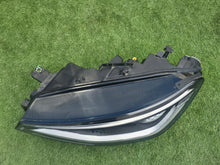 Laden Sie das Bild in den Galerie-Viewer, Frontscheinwerfer VW I 11B941035K Links Scheinwerfer Headlight SCH1525700522ej