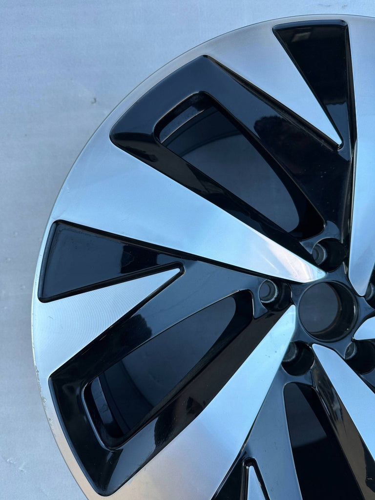 1x Alufelge 20 Zoll 9.0" 5x112 11A601025H VW Id.4 Rim Wheel FEL9101639109ov