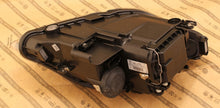 Laden Sie das Bild in den Galerie-Viewer, Frontscheinwerfer Seat 3R1941753C Xenon Links Scheinwerfer Headlight