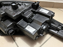 Laden Sie das Bild in den Galerie-Viewer, Frontscheinwerfer Kia Xceed 92101-J7800 Full LED Links Scheinwerfer Headlight