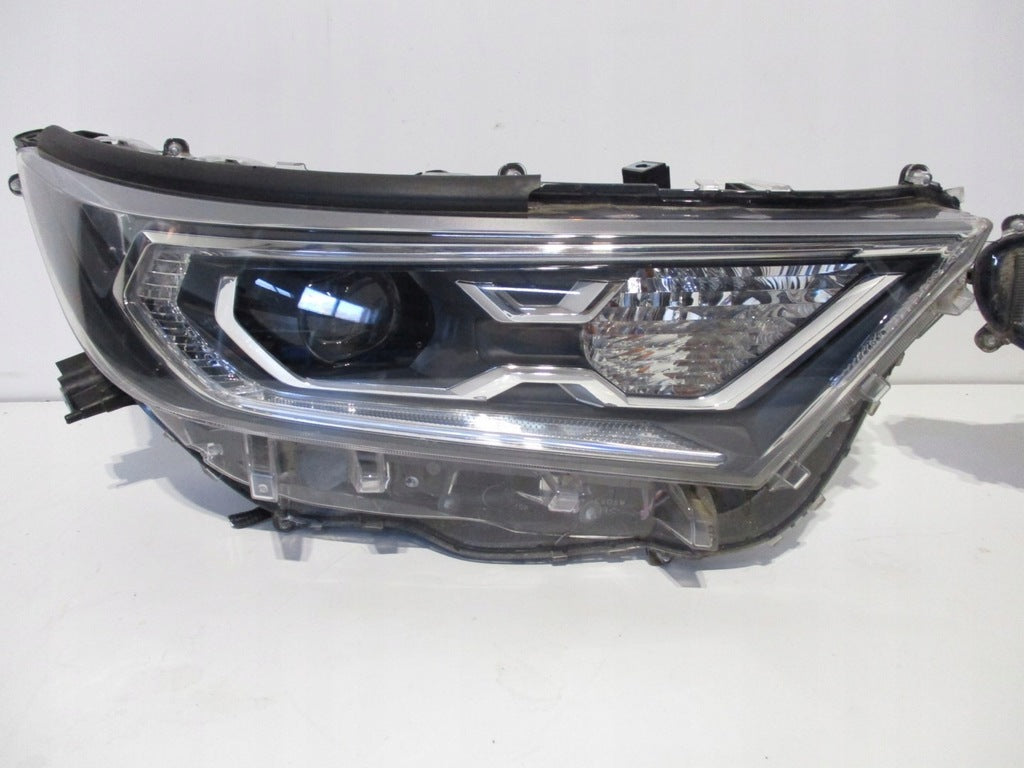 Frontscheinwerfer Toyota V Ein Stück (Rechts oder Links) Scheinwerfer Headlight