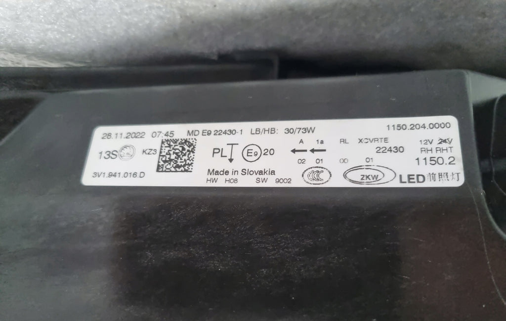 Frontscheinwerfer Skoda Superb III 3V1941016D LED Rechts Scheinwerfer Headlight