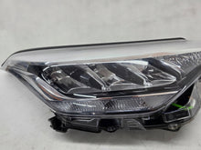 Laden Sie das Bild in den Galerie-Viewer, Frontscheinwerfer Toyota Chr C-Hr 81110-F4180-00 Full LED Rechts Headlight SCH4982507222dl