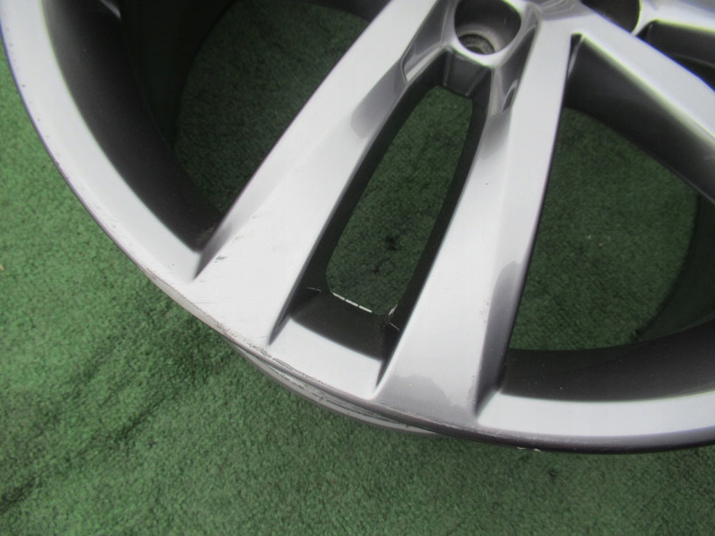 1x Alufelge 18 Zoll 7.5" 5x112 51ET Glanz Grau 5G0601025AF VW Golf Rim Wheel