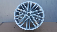 Laden Sie das Bild in den Galerie-Viewer, 1x Alufelge 18 Zoll 7.0" 5x112 45ET 575601025D Seat Ateca Rim Wheel FEL2814621080ga
