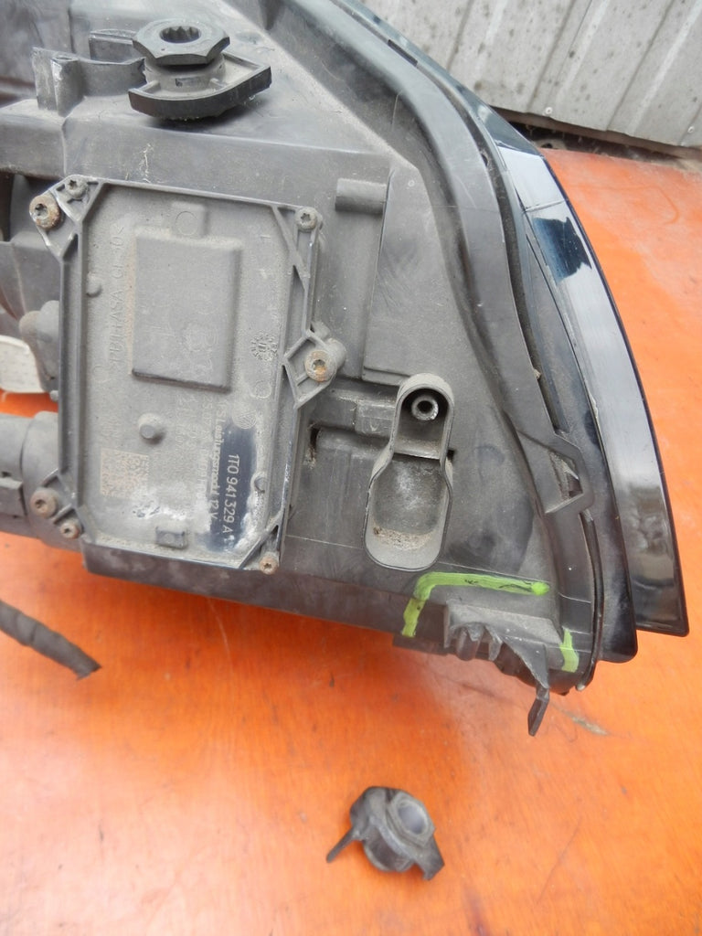 Frontscheinwerfer VW Caddy III 1T1941751H Links Scheinwerfer Headlight SCH2360265401la