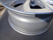 Laden Sie das Bild in den Galerie-Viewer, 1x Alufelge 17 Zoll 7.5" 5x112 30ET Glanz Silber 6883517 7915323 BMW 3 G21 G20 FEL5557671861fm