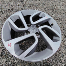 Laden Sie das Bild in den Galerie-Viewer, 1x Alufelge 16 Zoll 6.5" 4x108 20ET Glanz Silber Opel Crossland X Rim Wheel FEL2734841676dm