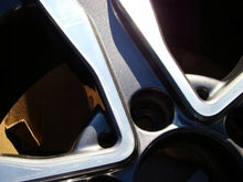 Load image into Gallery viewer, 1x Alufelge 17 Zoll 7.0" 5x112 48ET Glanz Schwarz A2054010800 Mercedes-Benz W205 FEL2666543562qx
