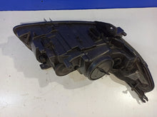 Laden Sie das Bild in den Galerie-Viewer, Frontscheinwerfer Saab 9-3 12770137 12842041 Links Scheinwerfer Headlight