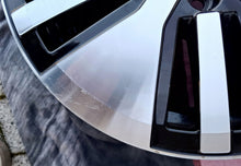 Load image into Gallery viewer, 1x Alufelge 16 Zoll 6.5" 5x112 46ET Glanz Silber 5GE601025 VW I Rim Wheel FEL9799797000qw