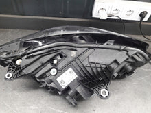 Laden Sie das Bild in den Galerie-Viewer, Frontscheinwerfer BMW 2 Active Tourer U06 5A42247-01 Links Headlight