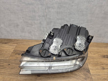 Laden Sie das Bild in den Galerie-Viewer, Frontscheinwerfer BMW F06 F12 F13 7222086 Xenon Rechts Scheinwerfer Headlight SCH1190862295gc