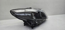 Laden Sie das Bild in den Galerie-Viewer, Frontscheinwerfer Mercedes-Benz Vito W447 A4479065900 Rechts Headlight SCH4037057434pn