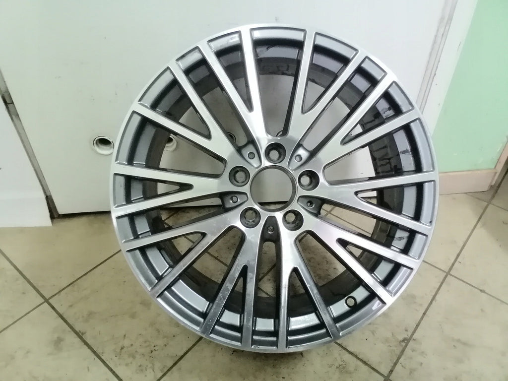 1x Alufelge 17 Zoll 7.5" 5x112 49ET Graphit A1774010600 Mercedes-Benz Cla